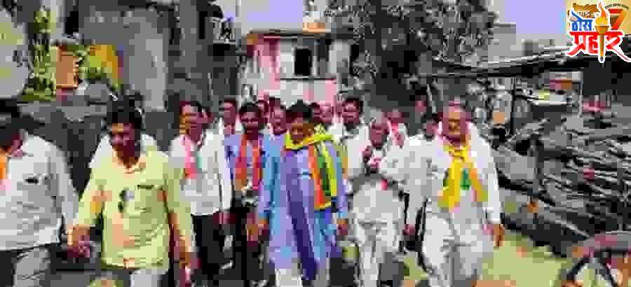 महायुतीचे उमेदवार हरिभाऊ जावळे यांचा प्रचारार्थ कार्यकर्ते