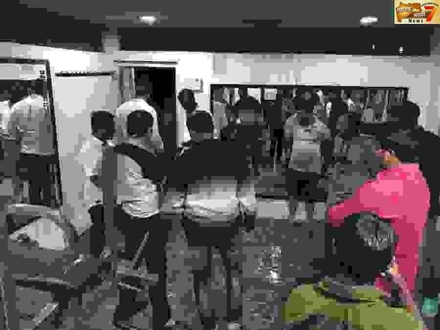 तितुर नदीला अचानक पूर....