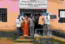 सुरगाणा तालुक्यातील प्रतापगड मतदान केंद्रावर मा. खासदार हरीचंद्र चव्हाण साहेब, जिल्हा परिषद सदस्य कलावती ताई चव्हाण, समीर चव्हाण, आणि चव्हाण परिवार मतदान हक्क बजवताना