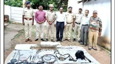 वन्य प्राण्यांची शिकार करणारी आंतरराज्यीय टाेळी गजाआड