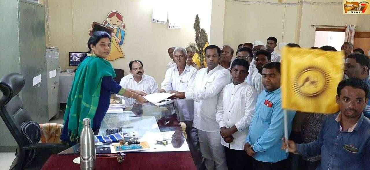 अमळनेर नगरपरिषदेकडून जन्म दाखला घेण्यासाठी नागरिकांना माराव्या लागतात फेऱ्या.....काय आहे नेमके गौडबंगाल.....