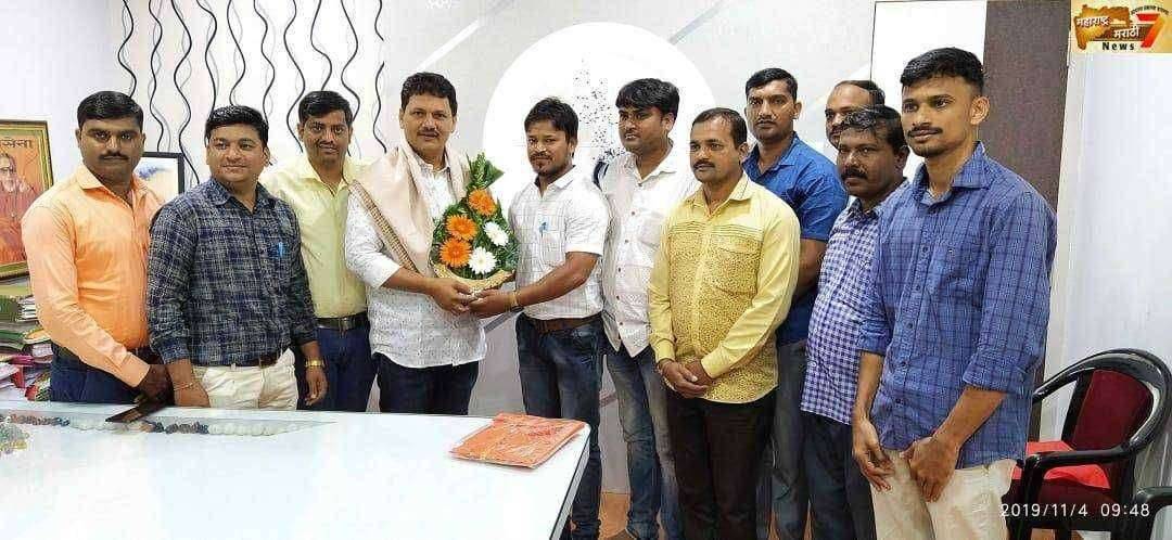 महाराष्ट्र जुनी पेन्शन हक्क संघटनेमार्फत आमदार प्रकाशआबिटकर यांचा सत्कार