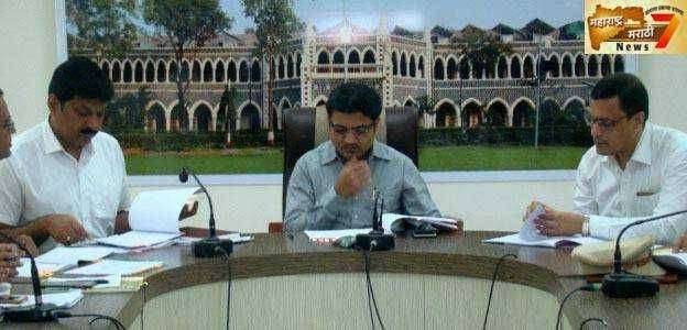 सहा महिन्यांपेक्षा अधिक काळ तपास प्रलंबित असलेल्या तपासी अंमलदारांकडून तातडीने अहवाल मागविण्याचे जिल्हाधिकाऱ्यांचे निर्देश