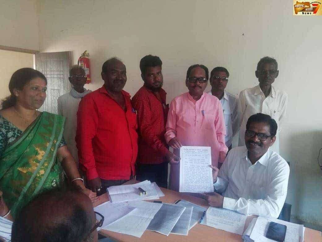 शेतकऱ्यांना पंचविस हजार रूपयाची आर्थिक मदत दयावी > राष्ट्रीय क्रांतीकारी विचार महासंघाची मागणी