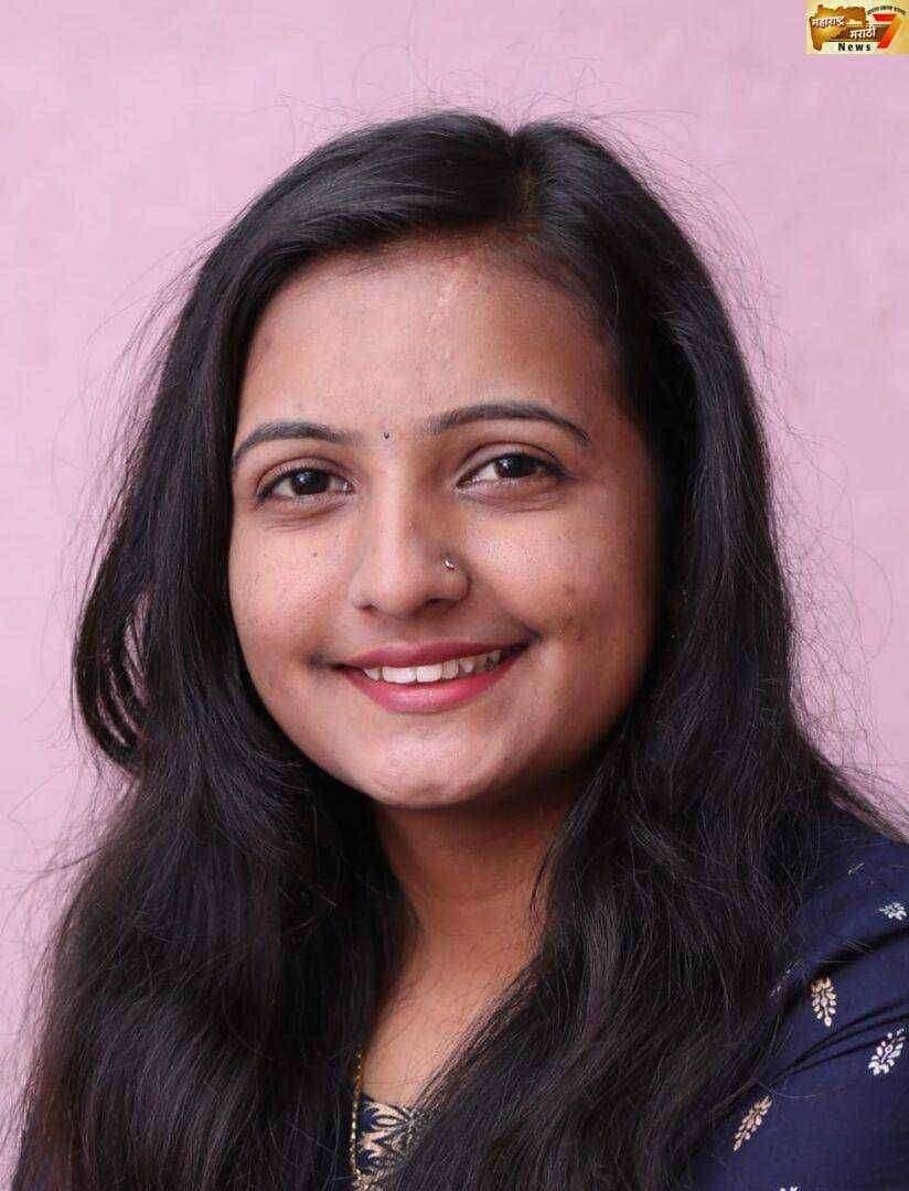 जनादेश यात्रेत मुख्यमंत्री यांच्या समोर येण्याची स्थानिक नेत्यांची धडपड... आमदार स्मिता वाघ यांना दाखवावा लागला पास, द्यावी लागली ओळख.....