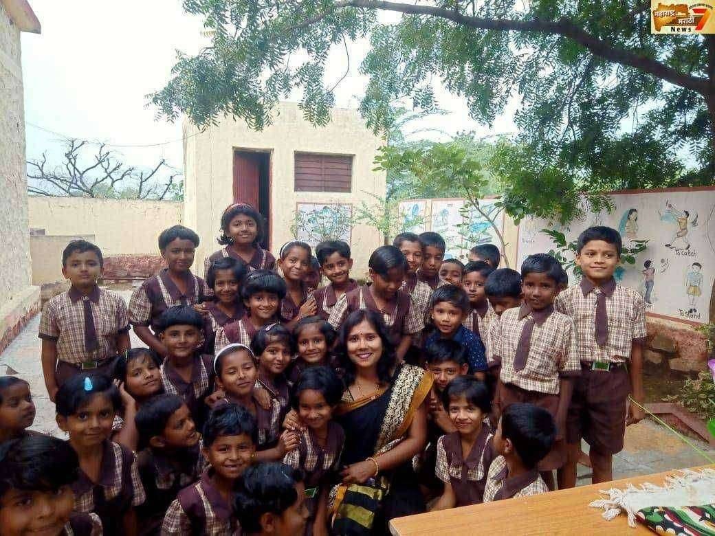 उन्नती महीला विकास फौंडेशन तर्फे बाल दिन तसेच पंडित जवाहरलाल नेहरू यांची जयंती