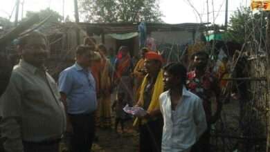 जामवाडी येथे वीज वितरणाच्या अभियंत्यांनी केली पाहणी :-