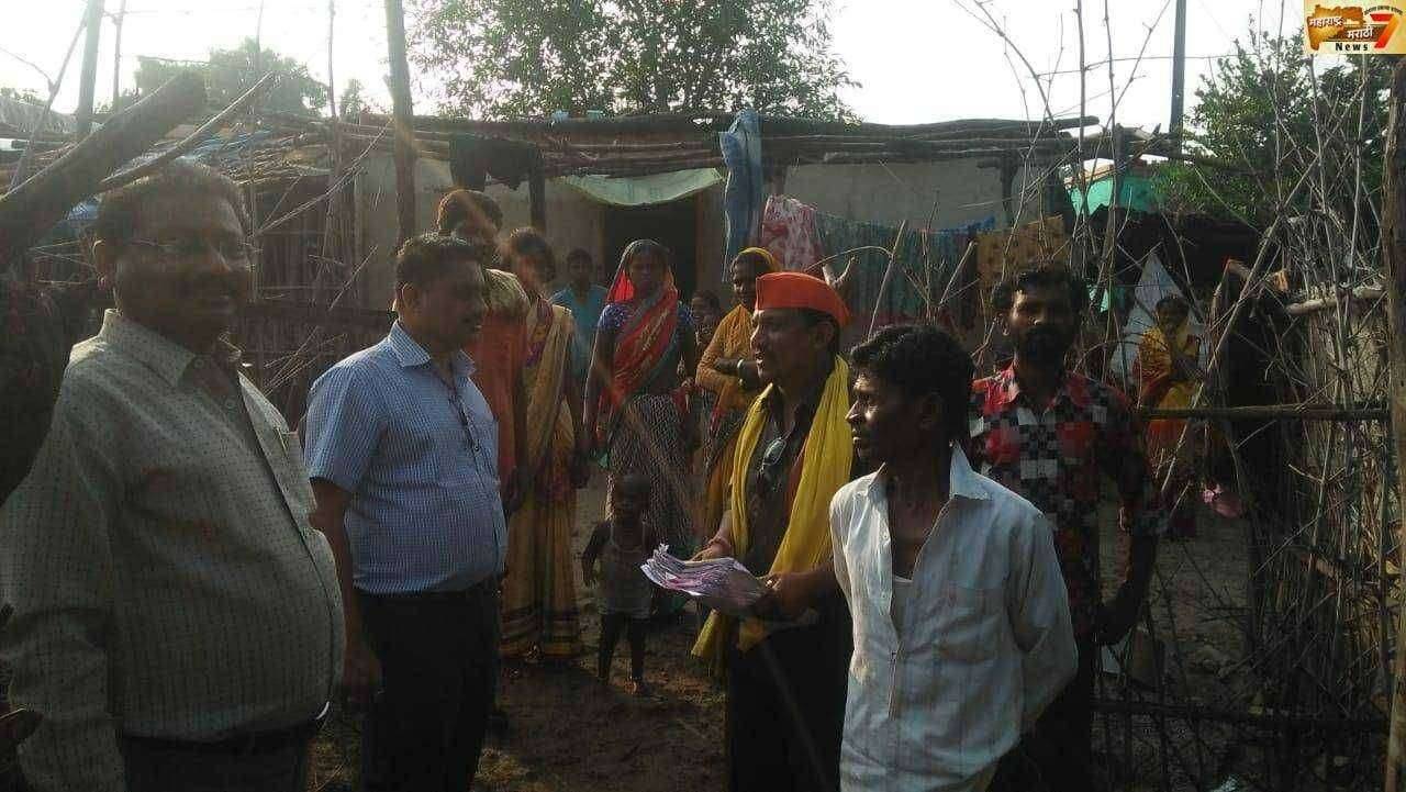 जामवाडी येथे वीज वितरणाच्या अभियंत्यांनी केली पाहणी :-