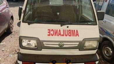 बोदवड जळगाव रस्ता खराब झाल्याने ॲम्बुलन्स सुविधा बंद..रुग्णांचे हाल...