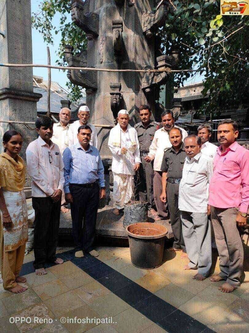 वनखात्याने विठ्ठल मंदिराला दिले कानोपात्रा चे रोप