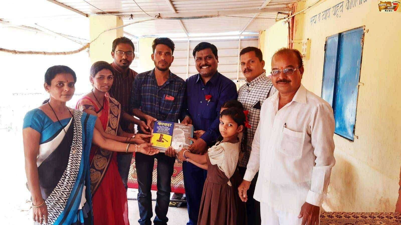 आजच्या विद्यार्थीनिनी स्वयंम प्रकाशित झाले पाहिजे! - अॅड. प्रज्ञेश सोनावणे