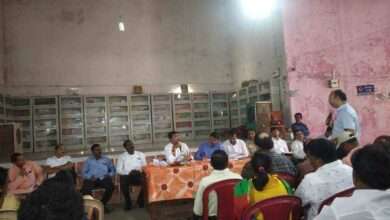 चिमूर विकास आढावा सभा आमदार बंटीभाऊ भांगडीया यांनी काही अधिकाऱ्यांना धारेवर धरले