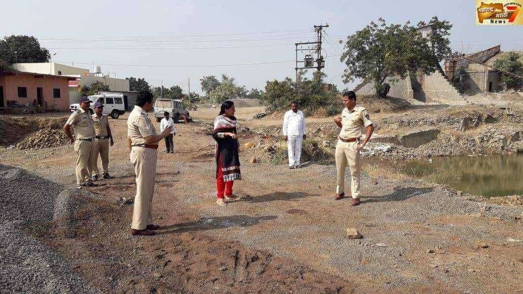 परंडा तालूक्यात वाळू माफीयांचा धुमाकुळ , तहसिलदार यांच्या अंगावर टॅक्टर घालुन जिवे मारण्याचा प्रयत्न