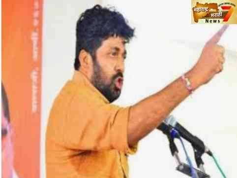 राज्यमंत्री नामदार बच्चू कडू यांनी अधिकाऱ्याला केला 700 रु दंड