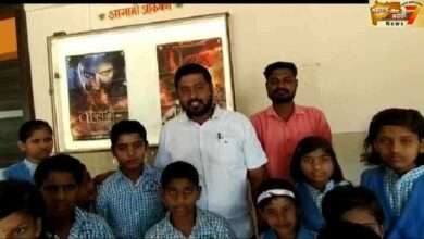 आदरणीय बाळासाहेब ठाकरे यांच्या जयंतीनिमित्त मूकबधिर विद्यामंदिर पलूस शाळेतील विद्यार्थ्यांना दाखवली तानाजी फिल्म