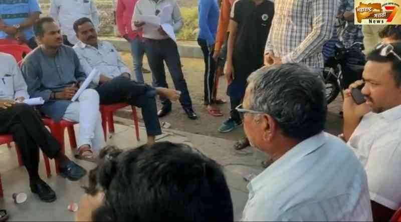 बनावट कागदपत्रे सादर करून  जमीन लाटल्याचा माजी जि.प सदस्यावर आरोप,,