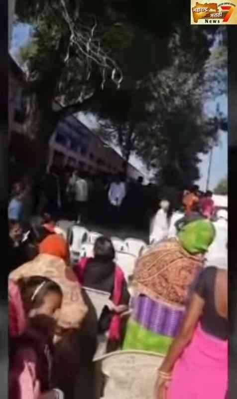 उच्च वर्णीयांनी आदिवासी  मुख्याध्यापक धिरसिंह मीणा यांना ध्वज फडकविण्यास केला मज्जाव