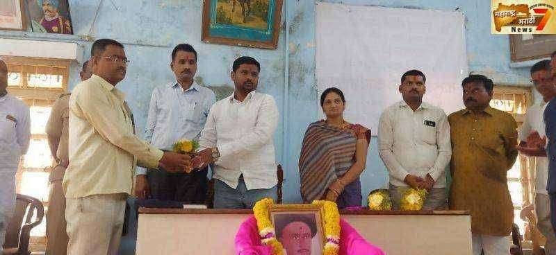 आटपाडी तालुक्यांमध्ये मराठी पत्रकार संघाच्या वतीने पत्रकार दिन साजरा !