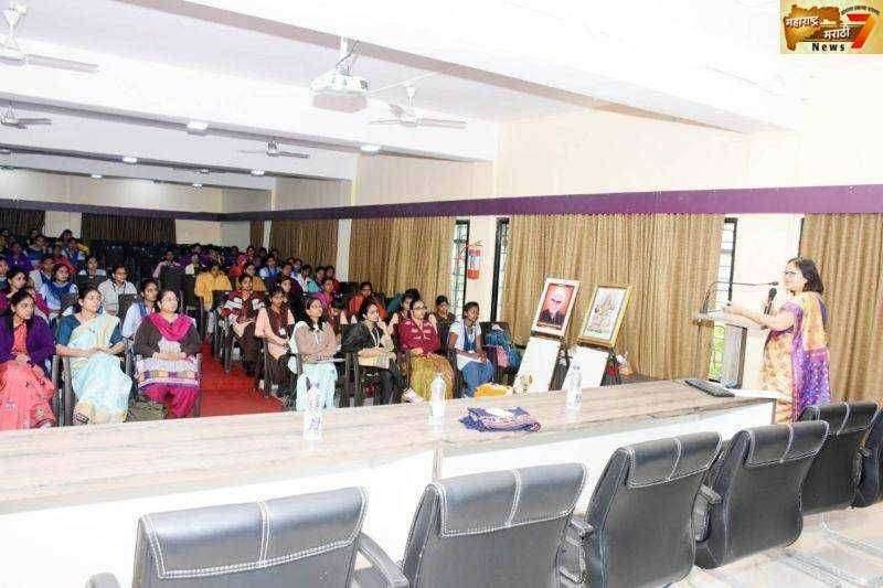 धनाजी नाना महाविद्यालयात एक दिवशीय विद्यार्थिनीं व्यक्तिमत्व विकास कार्यशाळा संपन्न