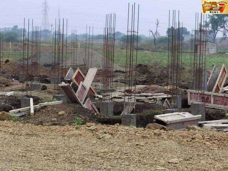काय आहे गट नं 1313 ची गोलमाल...नगरपरिषद मुख्याधिकारी,प्रांताधिकारी यांच्या आशीर्वादाने सुरू आहे बेकायदेशीर बांधकाम....