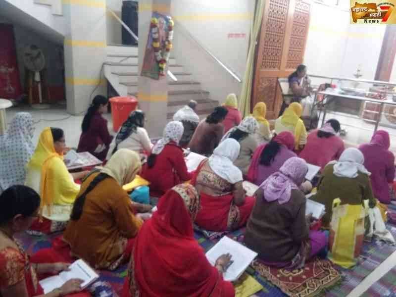 संत गजानन महाराज मंदिरात जागतिक पारायण दिवस साजरा