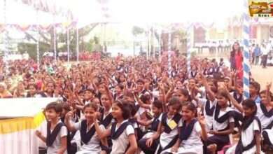 आरग हायस्कूल आरगमध्ये RJ हर्षदा ची धमाल, महिला मेळावा मोठ्या उत्साहात संपन्न.