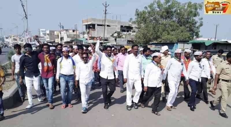 वंचीत बहुजन आघाडीने दिलेल्या महाराष्ट्र बंद च्या हाकेला ला मुखेड शहरात उत्स्फूर्त प्रतिसाद तर कडकडीत बंद