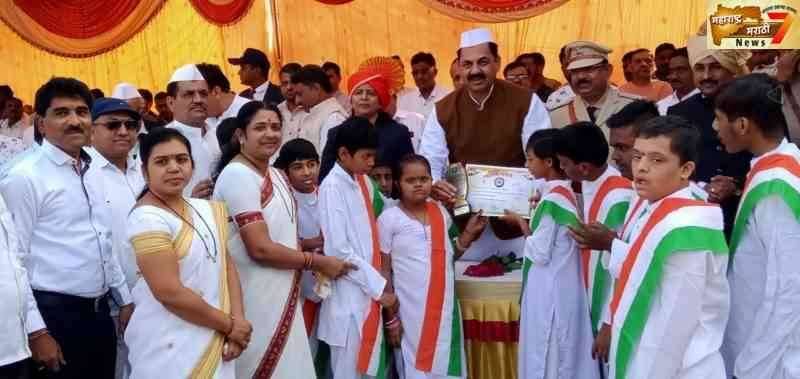 प्रजासत्ताक दिनानिमित्त ममता विद्यालय अमळनेर येथील दिव्यांग विद्यार्थ्यांनी नोंदविला  सहभाग