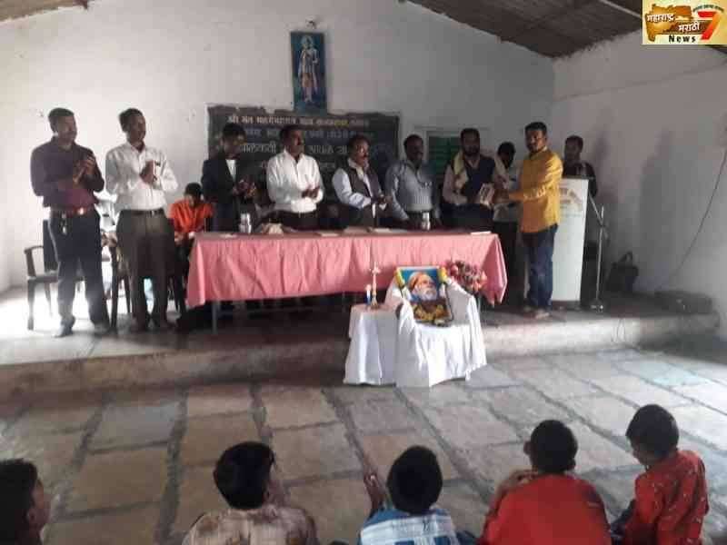 युवा स्पंदन कवी संमेलन व खाऊ वाटप कार्यक्रमाचे आयोजन