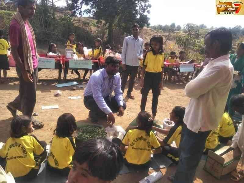 बाल आनंद मेळाव्यात खवय्येगिरांची खवय्येगिरी व लोकसहभागातून स्वेटर वाटप कार्यक्रम