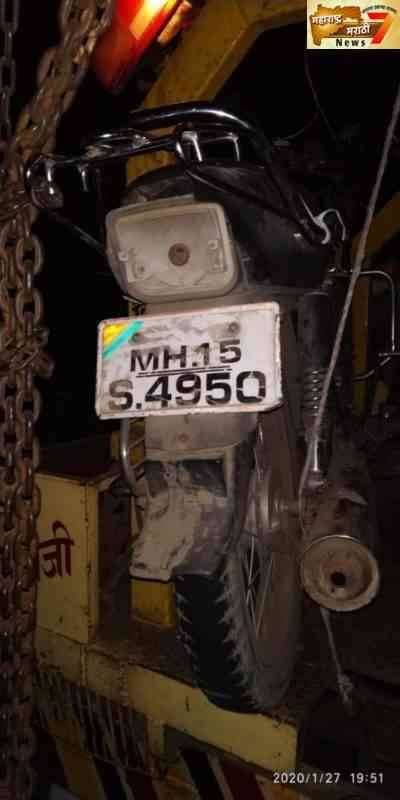 तालुक्यातील पारोळा अमळनेर रस्त्यावरील तपोवन जवळ दोन मोटारसायकलींची धडक.. एक जण जागीच मयत तर दोन जण गंभीर जखमी