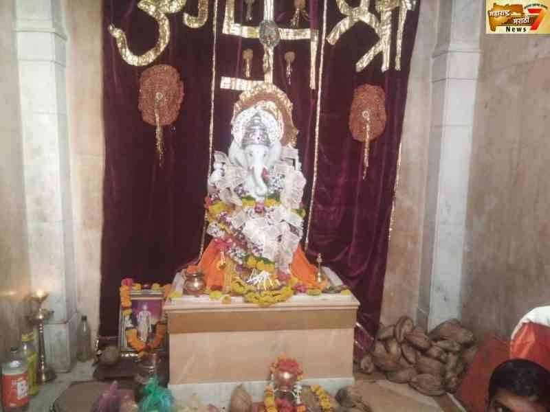 लोणंद शहरातील गणेश मंदिरामध्ये गणेश जयंती सोहळा व 3 3 वा वर्धापन दिन उत्साहात साजरा