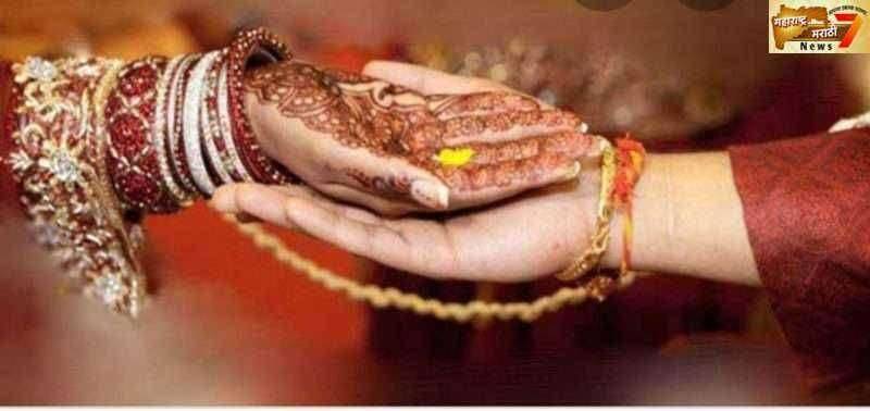 तुमना पोरगा काय काम करस कितला पगार शे?  की वावर शे का?