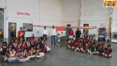 आदर्श माध्यमिक विद्यालयाने घेतला सहली दरम्यान दातृत्वाचा अनुभव