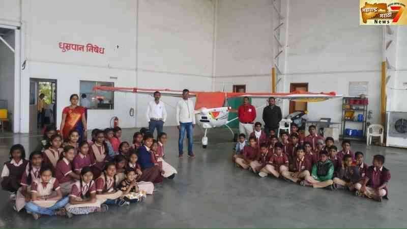 आदर्श माध्यमिक विद्यालयाने घेतला सहली दरम्यान दातृत्वाचा अनुभव