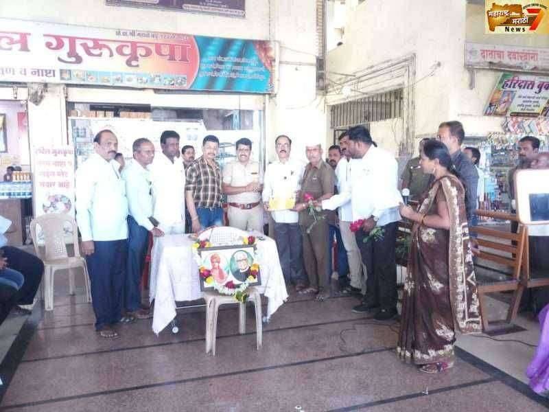 प्रवाशांच्या सेवेसाठी एस टी कटिबद्ध!  रत्नाकर लाड (पंढरपूर बस स्थानक प्रमुख), ग्राहक पंचायत महाराष्ट्र च्या वतीने पंढरपूर आगारात प्रवासी दिन साजरा