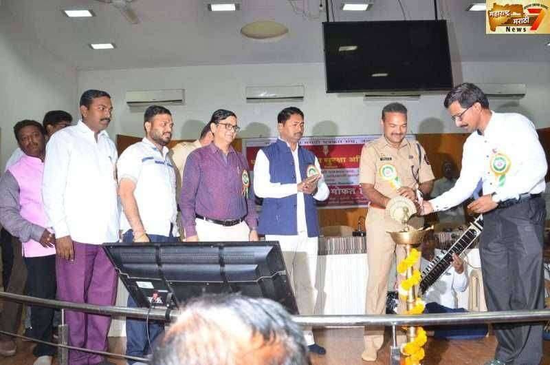 सर सलामत तो पगडी हजार ,हेल्मेट वापरले पाहिजे - वसंतराव मुंडे पत्रकारदिन व रस्तासुरक्षा अभियानांतर्गत पत्रकारांना हेल्मेटचे वाटप