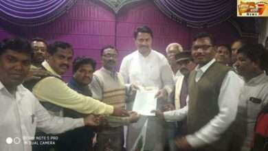 विधानसभा अध्यक्ष नाना पटोले यांच्याकडे विविध मागण्यांसाठी बिरसा क्रांती दल संघटनेचे निवेदन