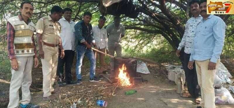मारवड पोलीस स्टेशन हद्दीतील जैत पीर येथे गावठी दारू अड्ड्यावर छापा
