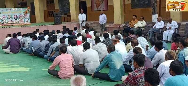 मोठा वाघोदा येथे हिंगोणाजवळील अपघातातील मयतांना वाघोदा येथे श्रद्धांजली