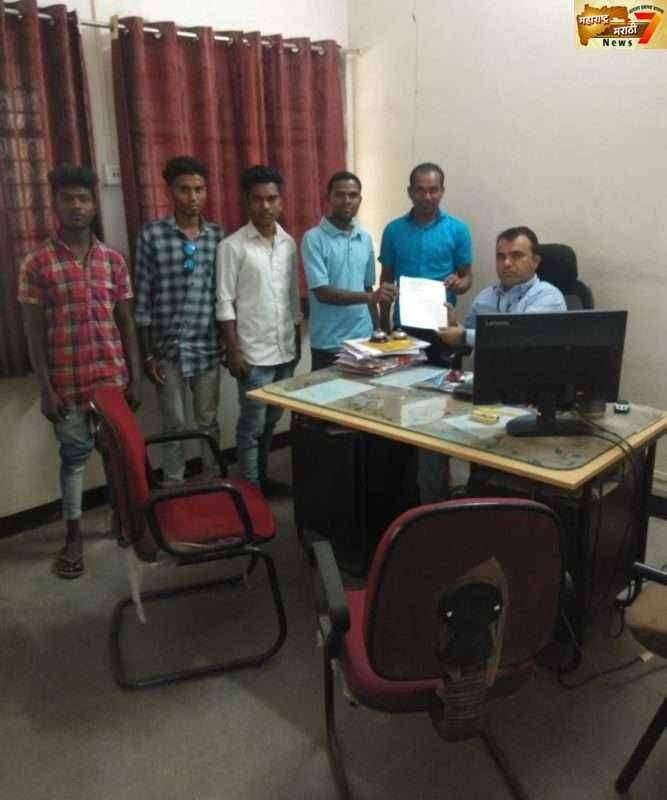 वाल्हेरी ते एकधड गावांना जोडणारा पुलांचे काम करण्याची मागणी - एकलव्य आदिवासी युवा संघटना