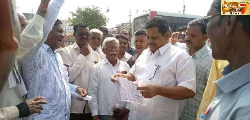 कोरपना चौकात विदर्भवाद्यांनी पाळला बंद रास्ता रोको