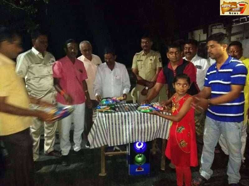 बालगृहात जिवनावश्यक साहित्याचे वाटप :एरंडोल पो.स्टेशनचा स्तुत्य उपक्रम