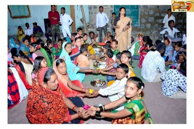 व्हॅलेन्टाइन डे म्हणून न साजरा करता मातृ पितृ दिन साजरा करण्यात आला