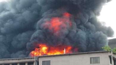 ? Breaking News दुर्दैवी घटनेने डोंबिवली हादरले!एम. आय. डी. सी.कंपनीला लागली  आग