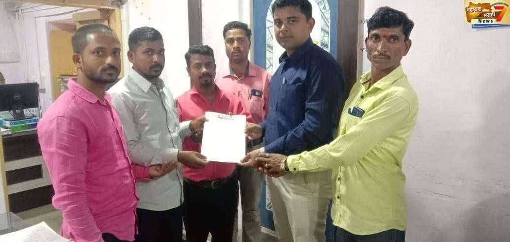 सहाय्यक प्रकल्प अधिकारी यांच्यावर अँट्रोसिटी दाखल करून निलंबित करा - आदिवासी इंग्रजी माध्यमाच्या शाळाकडे दुर्लक्ष व कामकाजात टाळाटाळ