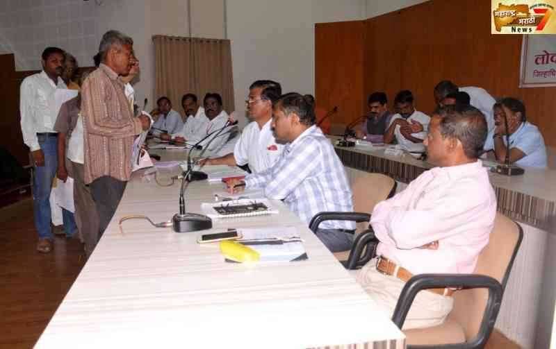 जिल्हास्तरीय लोकशाही दिनी 52 अर्ज दाखल