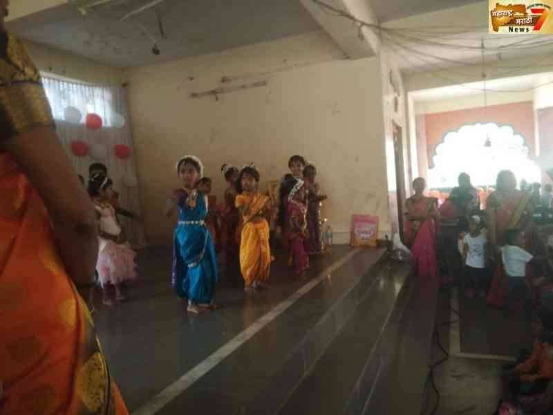 लोणंद शहरांमध्ये अंगणवाडी बाल आनंद सांस्कृतिक मुलामुलींचा कार्यक्रम संपन्न