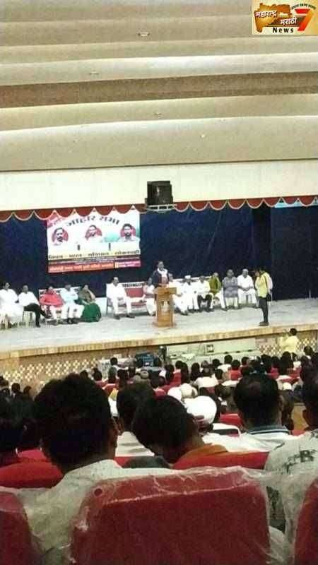 तुम्हारे पास क्या है ??मेरे पास दंडा, मिडिया की मुंडी और बहुत सारा धन है और हमारें पास हमारी धरती माँ है...