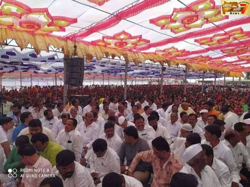 कै. जयवंतराव सावंत प्रतिष्ठान च्या सामूहिक विवाह सोहळ्याचे १२१ जोडी जोडपी विवाहबद्ध